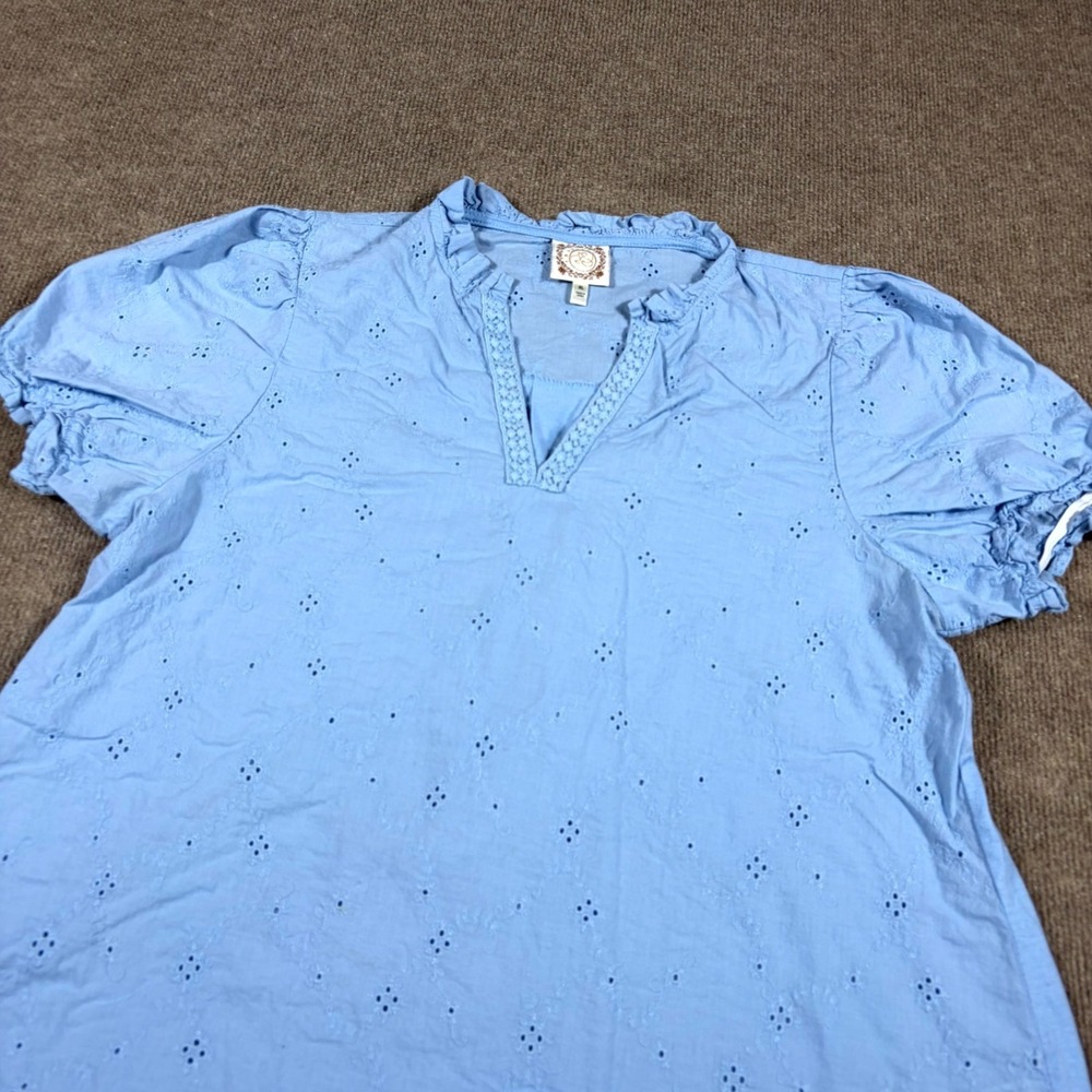 Tru Self Blouse Top Womens XL Blue Embroidery Eyelet Short Puff Sleeve V Neck